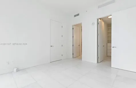 175 SE 25th Road Miami FL 33129
