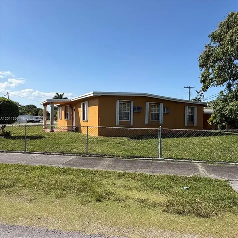 4321 SW 107th Court Miami FL 33165