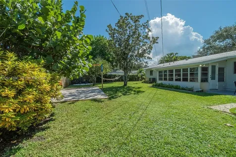 712 Tradewind Drive North Palm Beach FL 33408