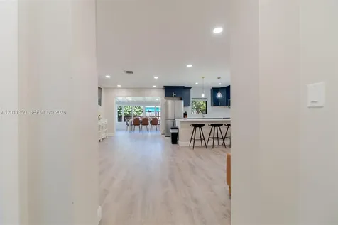 712 Tradewind Drive North Palm Beach FL 33408