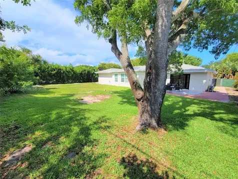 735 Tradewind Drive North Palm Beach FL 33408