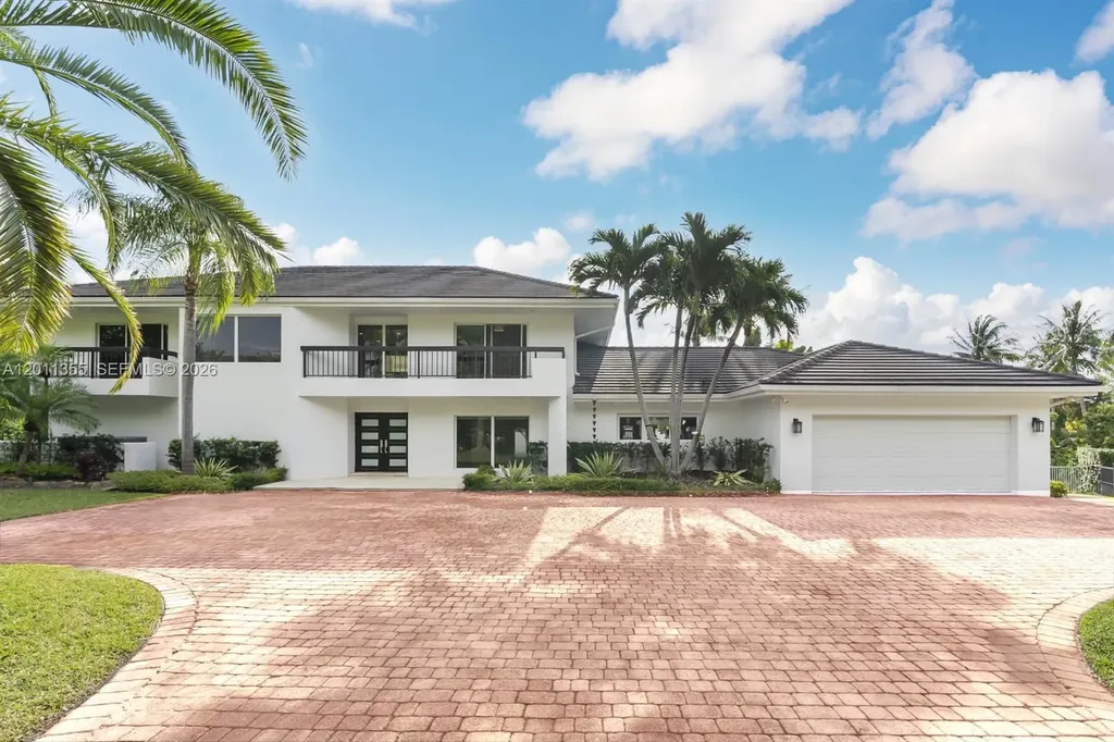 413 Santurce Avenue Coral Gables FL 33143