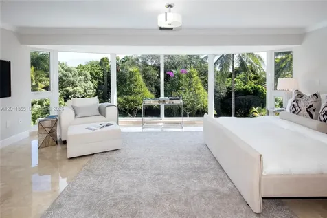 413 Santurce Avenue Coral Gables FL 33143