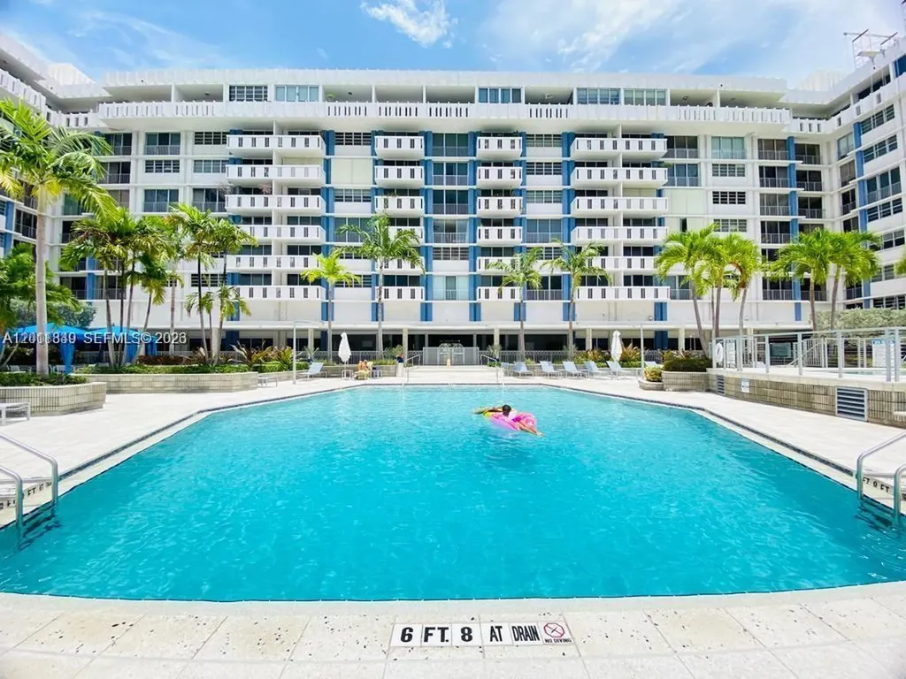 800 West Avenue Miami Beach FL 33139