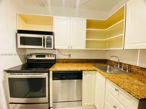 800 West Avenue Miami Beach FL 33139
