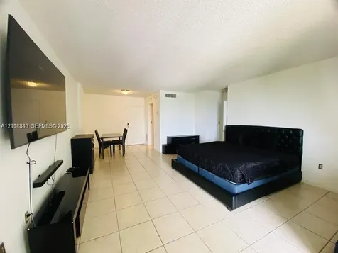 800 West Avenue Miami Beach FL 33139