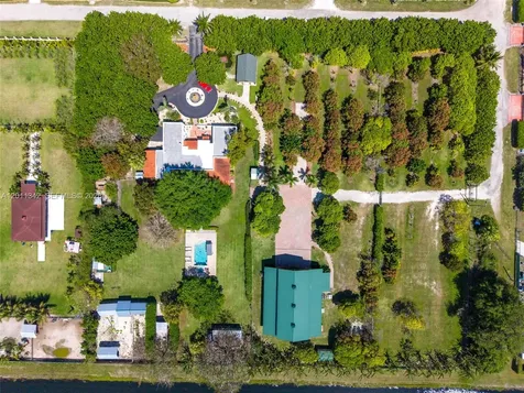 19050 SW 194th Avenue Miami FL 33187