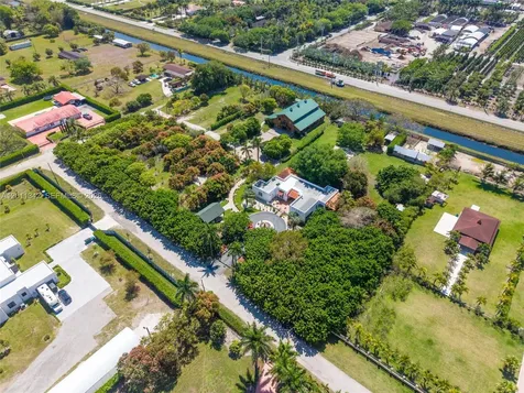 19050 SW 194th Avenue Miami FL 33187