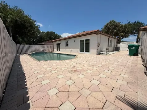 9130 NW 193rd Street Hialeah FL 33018