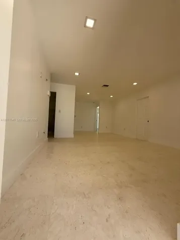 9130 NW 193rd Street Hialeah FL 33018