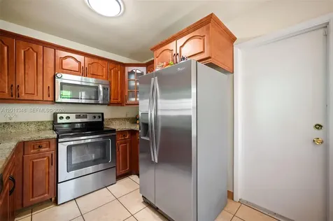 2411 SW 85th Terrace Miramar FL 33025