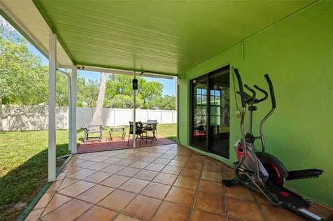 2411 SW 85th Terrace Miramar FL 33025
