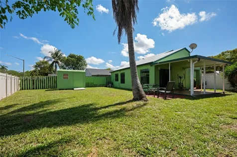 2411 SW 85th Terrace Miramar FL 33025