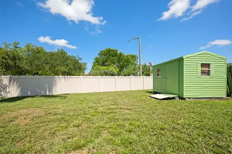 2411 SW 85th Terrace Miramar FL 33025
