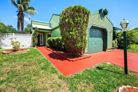 2411 SW 85th Terrace Miramar FL 33025