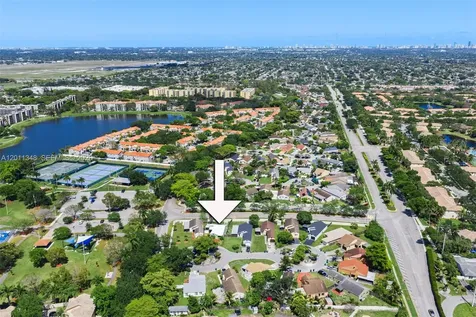 2411 SW 85th Terrace Miramar FL 33025