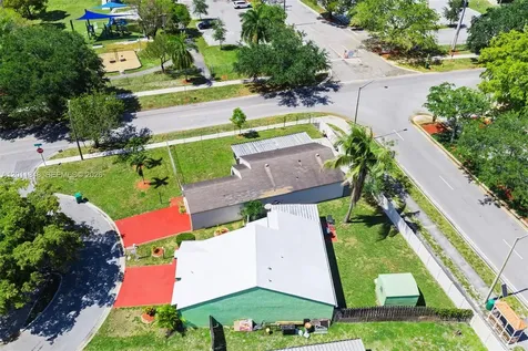 2411 SW 85th Terrace Miramar FL 33025