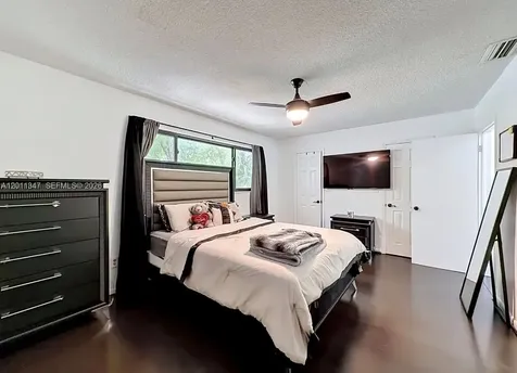 10375 Rue Vendome Pembroke Pines FL 33026