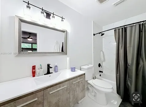 10375 Rue Vendome Pembroke Pines FL 33026