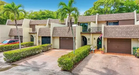 10375 Rue Vendome Pembroke Pines FL 33026