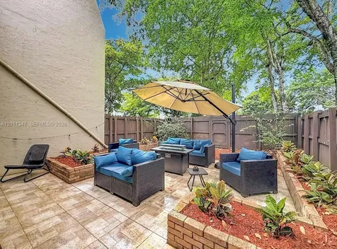 10375 Rue Vendome Pembroke Pines FL 33026