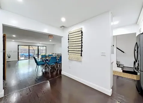 10375 Rue Vendome Pembroke Pines FL 33026