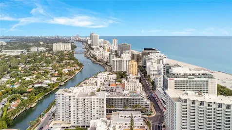2814 Collins Avenue Miami Beach FL 33140