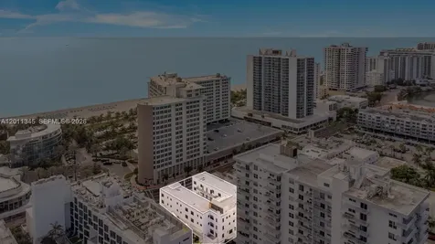 2814 Collins Avenue Miami Beach FL 33140