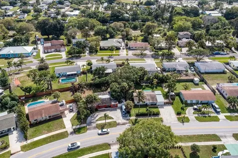 913 Lighthouse Drive North Palm Beach FL 33408