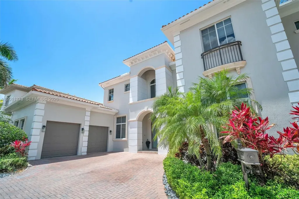 1480 Windjammer Way Hollywood FL 33019