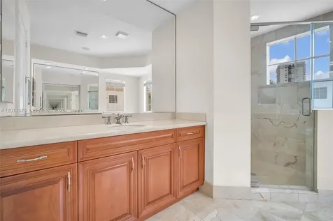 1480 Windjammer Way Hollywood FL 33019