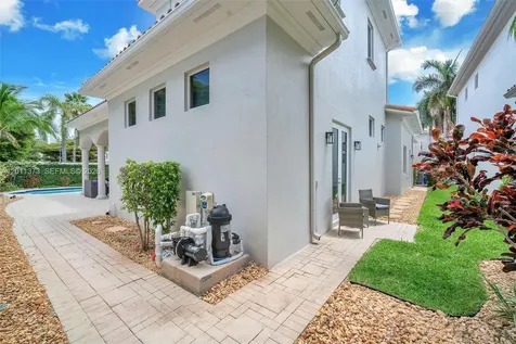 1480 Windjammer Way Hollywood FL 33019
