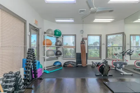 1480 Windjammer Way Hollywood FL 33019