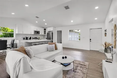 1020 SW 8th Street Hallandale Beach FL 33009
