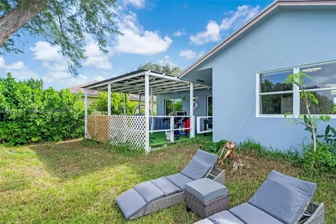 1020 SW 8th Street Hallandale Beach FL 33009