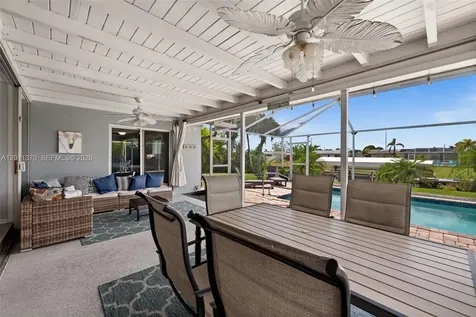 3014 SE 17th Avenue Cape Coral FL 33904