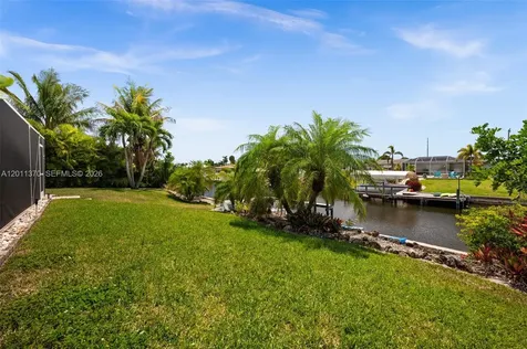 3014 SE 17th Avenue Cape Coral FL 33904
