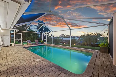 3014 SE 17th Avenue Cape Coral FL 33904