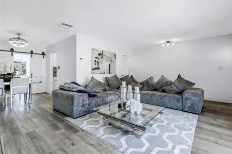 6810 NW 74th Place Tamarac FL 33321