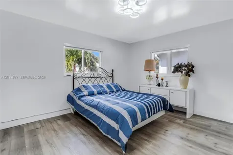 6810 NW 74th Place Tamarac FL 33321