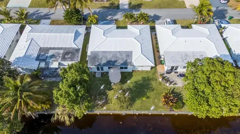 6810 NW 74th Place Tamarac FL 33321