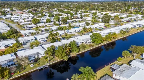 6810 NW 74th Place Tamarac FL 33321