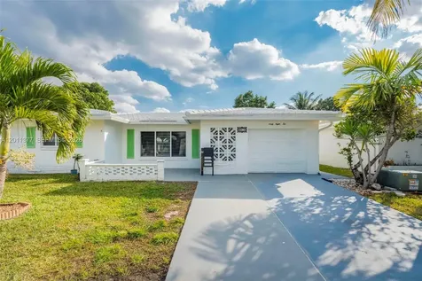 6810 NW 74th Place Tamarac FL 33321