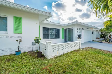 6810 NW 74th Place Tamarac FL 33321