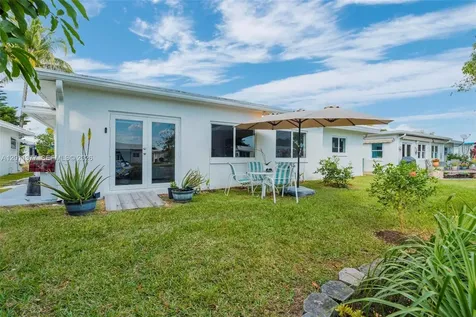 6810 NW 74th Place Tamarac FL 33321