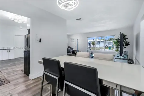 6810 NW 74th Place Tamarac FL 33321