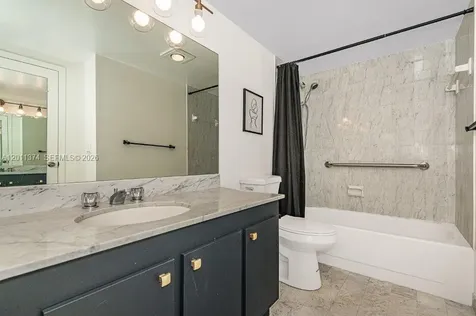 2401 S Ocean Drive Hollywood FL 33019