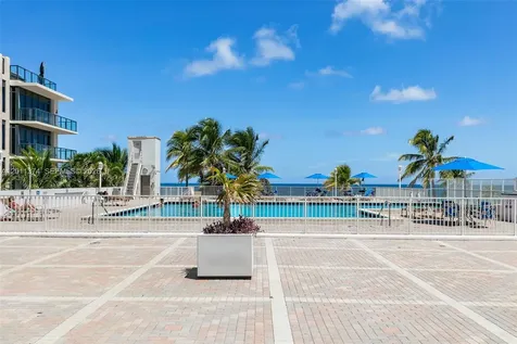 2401 S Ocean Drive Hollywood FL 33019