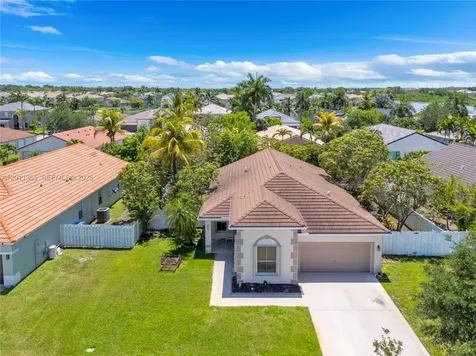 16332 SW 10th Street Pembroke Pines FL 33027