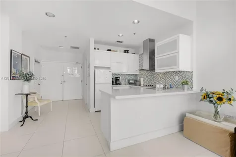 5445 Collins Avenue Miami Beach FL 33140